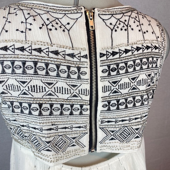 FUNSPORT Tribal Embroidered Sleeveless Dress Tunic - Picture 4 of 7